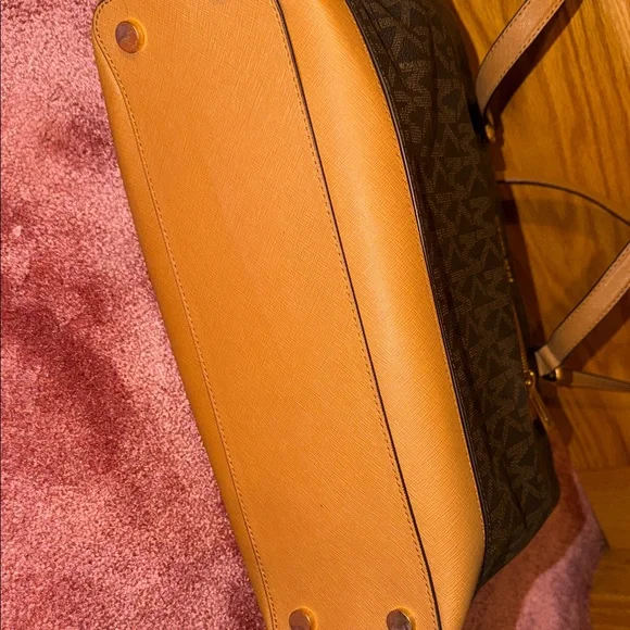 Michael Kors Black and Tan Signature Tote - Picture 11 of 11